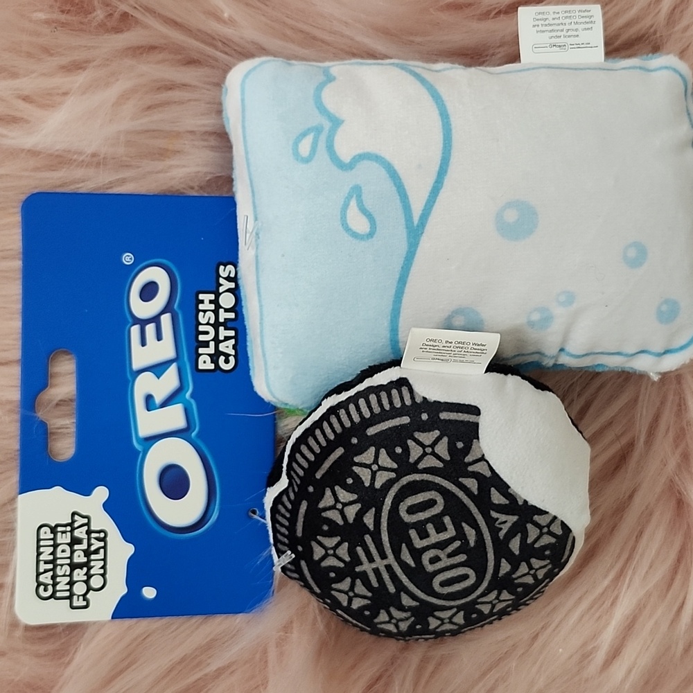 Brand New G MASON GROUP OREO PLUSH Cat Toys-2CT